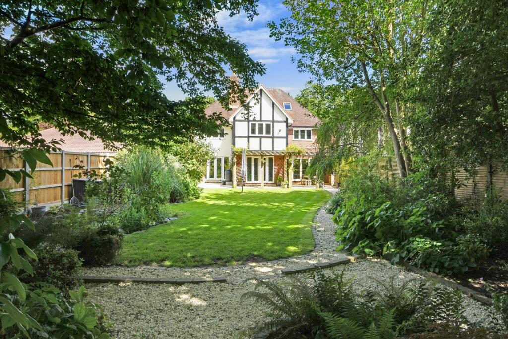 Additional image 37 of The Avenue, Brentwood, CM13