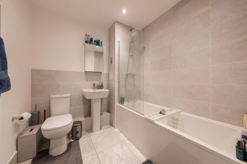 Additional image 12 of Goldington Crescent, Billericay, CM12
