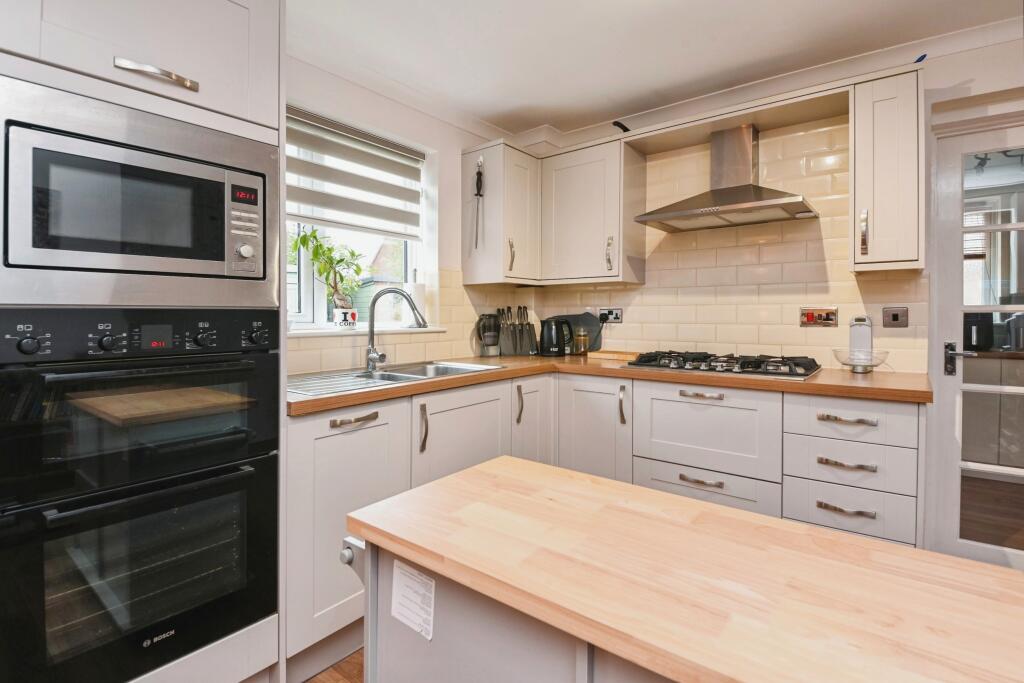 Additional image 4 of Beldams Close, Thorpe-le-Soken, Clacton-on-Sea, Essex, CO16