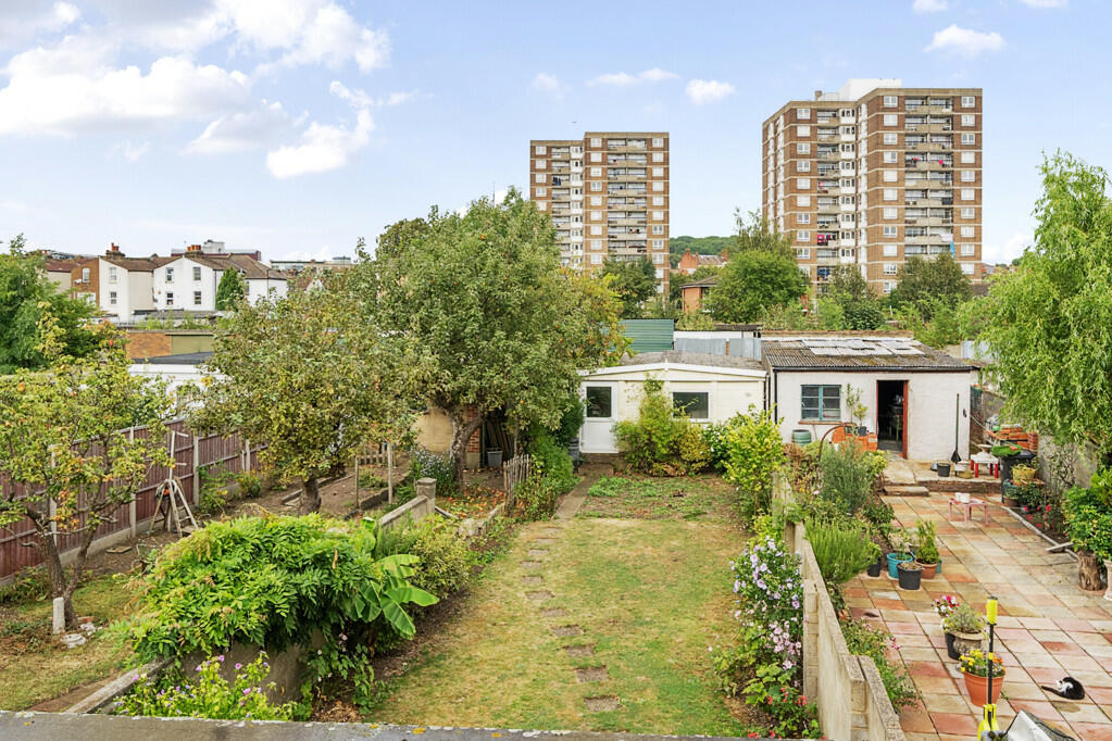 Additional image 15 of Bensham Manor Road, Thornton Heath