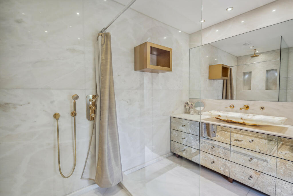 Additional image 15 of Shirley Hills Road, Shirley, CR0