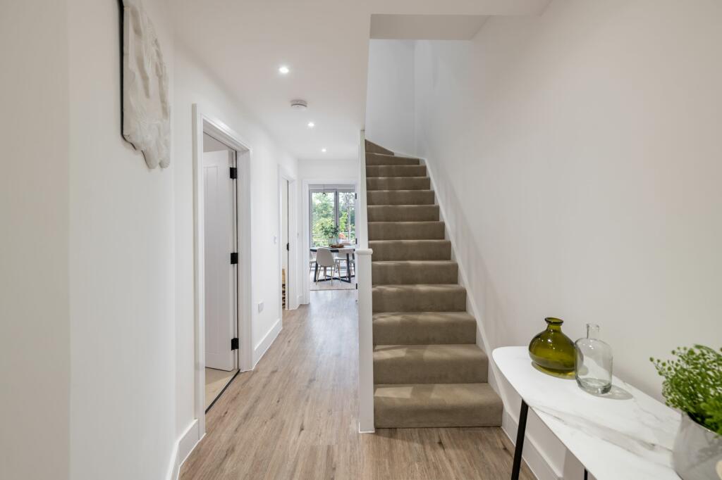 Additional image 7 of Ash Villas, Bradmore Way, Coulsdon