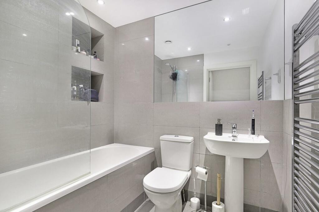 Additional image 14 of Clarks Mews Hemnall Street, Epping