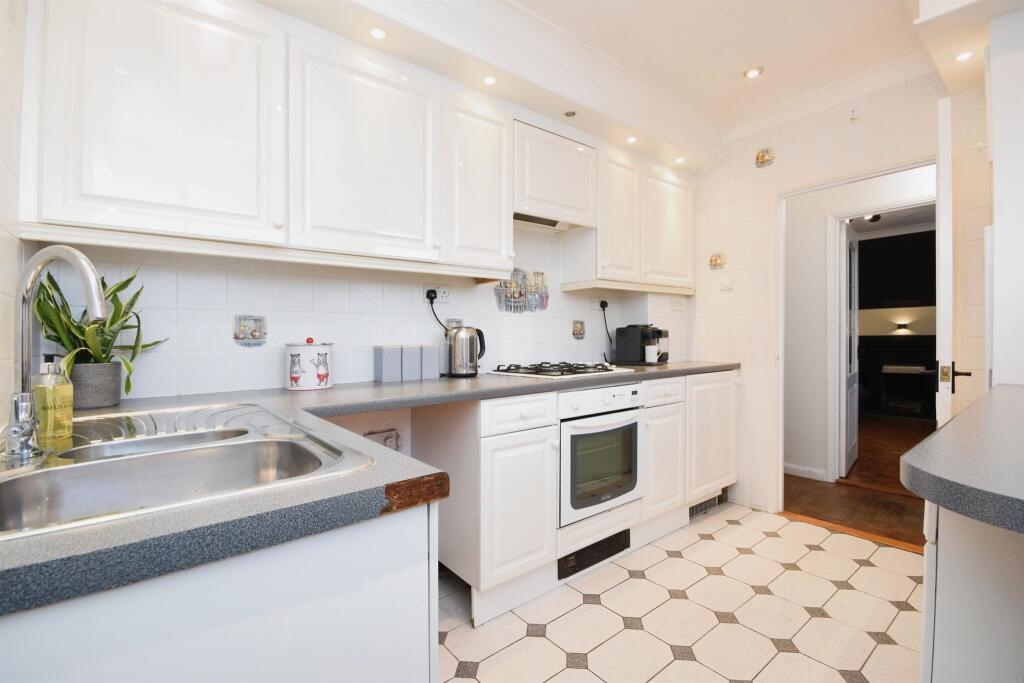 Additional image 4 of Walton Gardens, Hutton, Brentwood