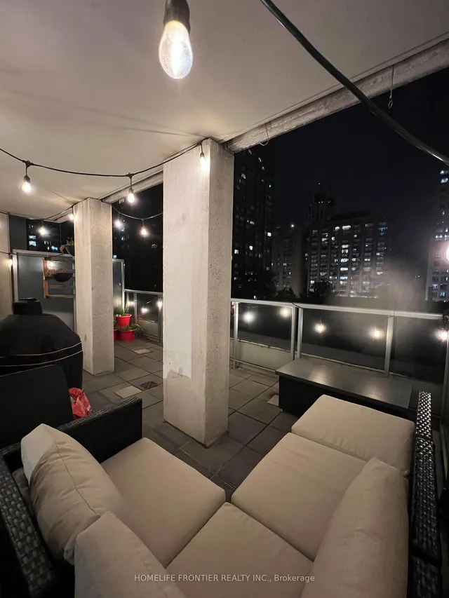 Additional image 16 of 35 Balmuto St Unit 710