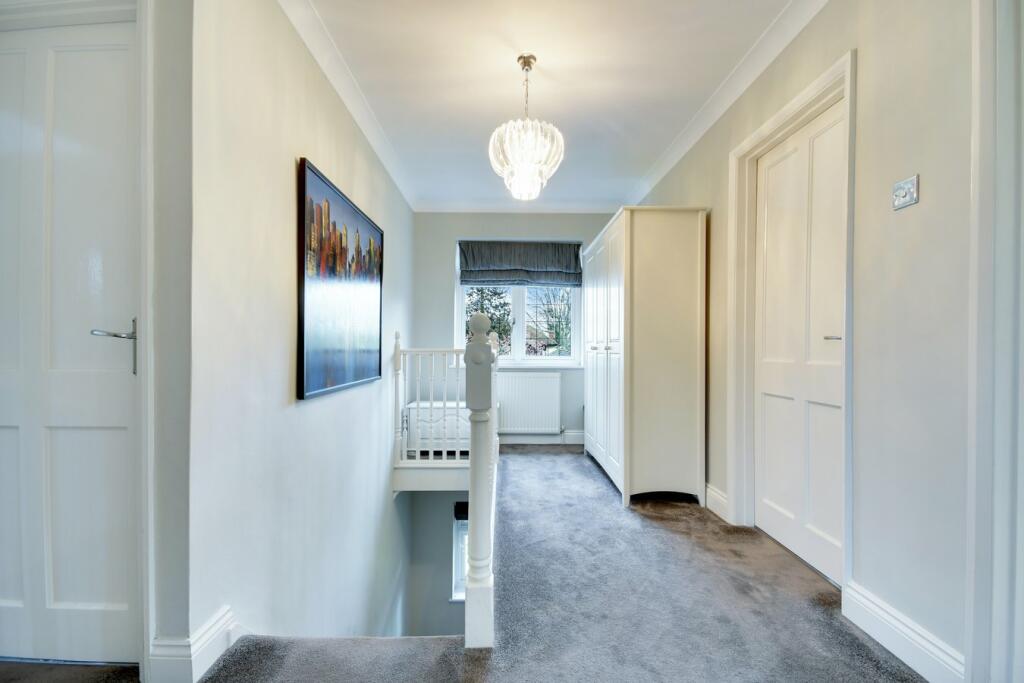 Additional image 14 of Rochford Avenue, Shenfield, Brentwood, CM15