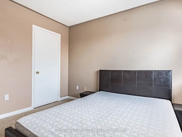 Additional image 34 of 42 Ural Circ