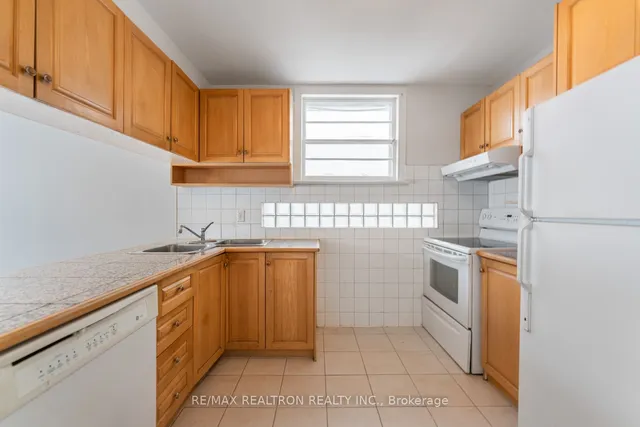 Additional image 12 of 41 Prince Charles Dr