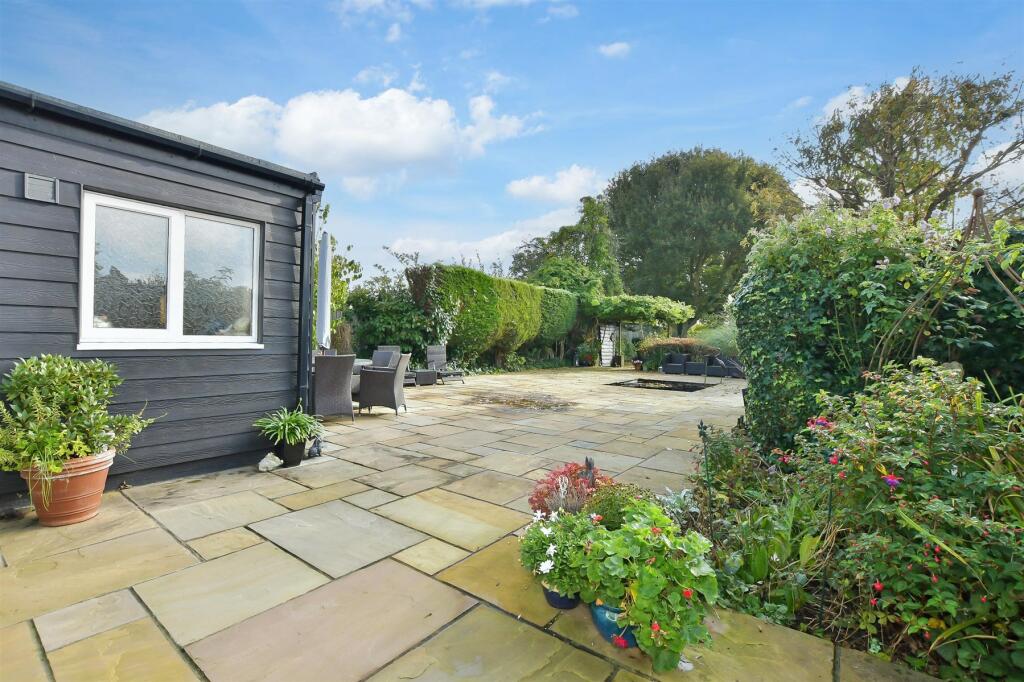 Additional image 13 of Blackmore Road, Doddinghurst, Brentwood, Essex