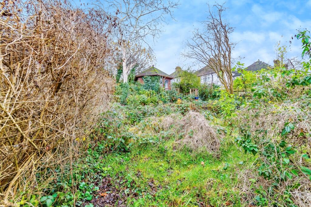 Additional image 12 of Birdhurst Gardens, South Croydon, CR2