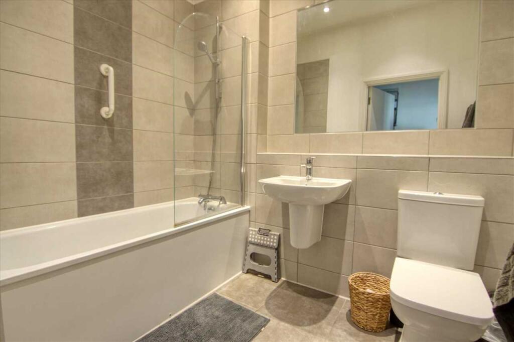 Additional image 7 of Harbour square, Waterside Marina, Brightlingsea