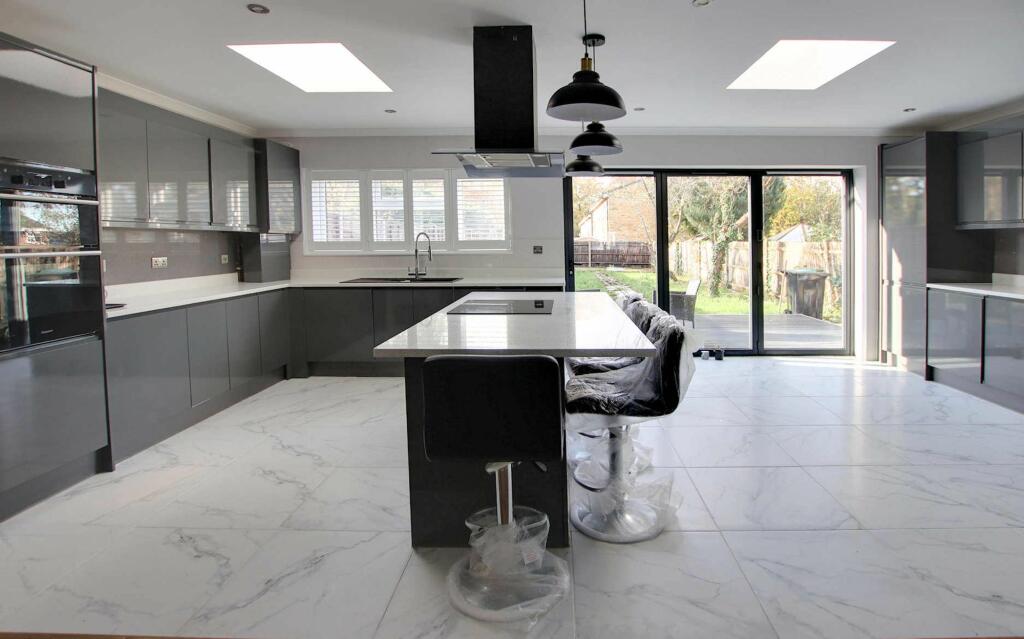 Additional image 15 of The Glade, Shirley