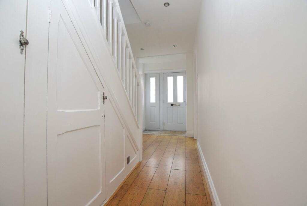 Additional image 6 of Jacksons Lane, Billericay, CM11