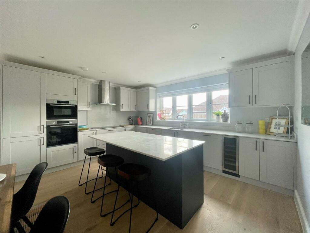 Additional image 4 of Orchard Close, Stoney Hills, Burnham-On-Crouch