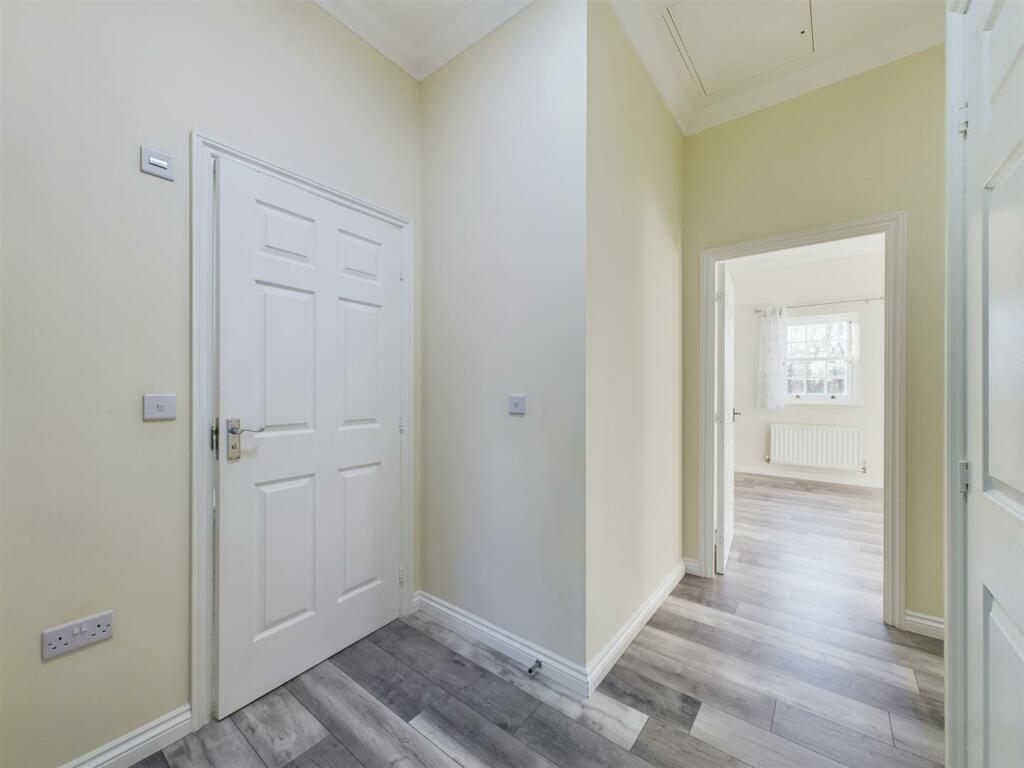 Additional image 6 of Gawton Crescent, Coulsdon