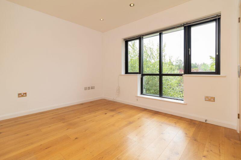 Additional image 17 of Westhall Road, Warlingham