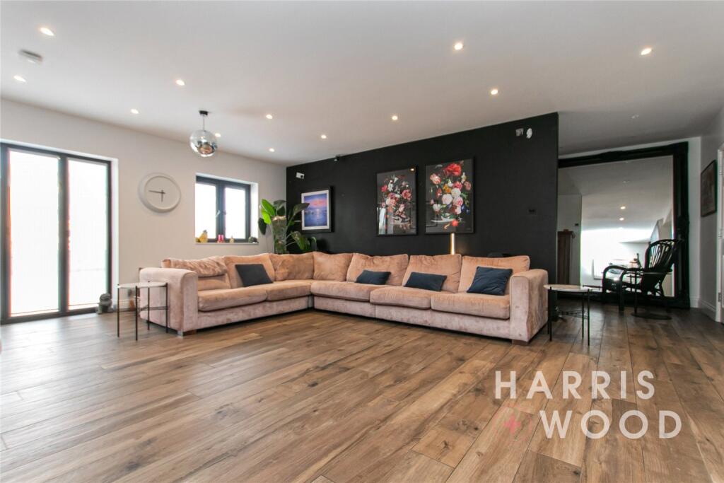 Additional image 44 of Dumont Avenue, St. Osyth, Clacton-on-Sea, Essex, CO16