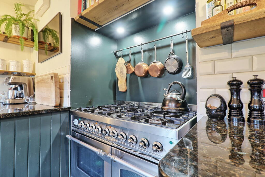 Additional image 38 of High Street, Thorpe-le-Soken, Clacton-on-sea, CO16 0DY