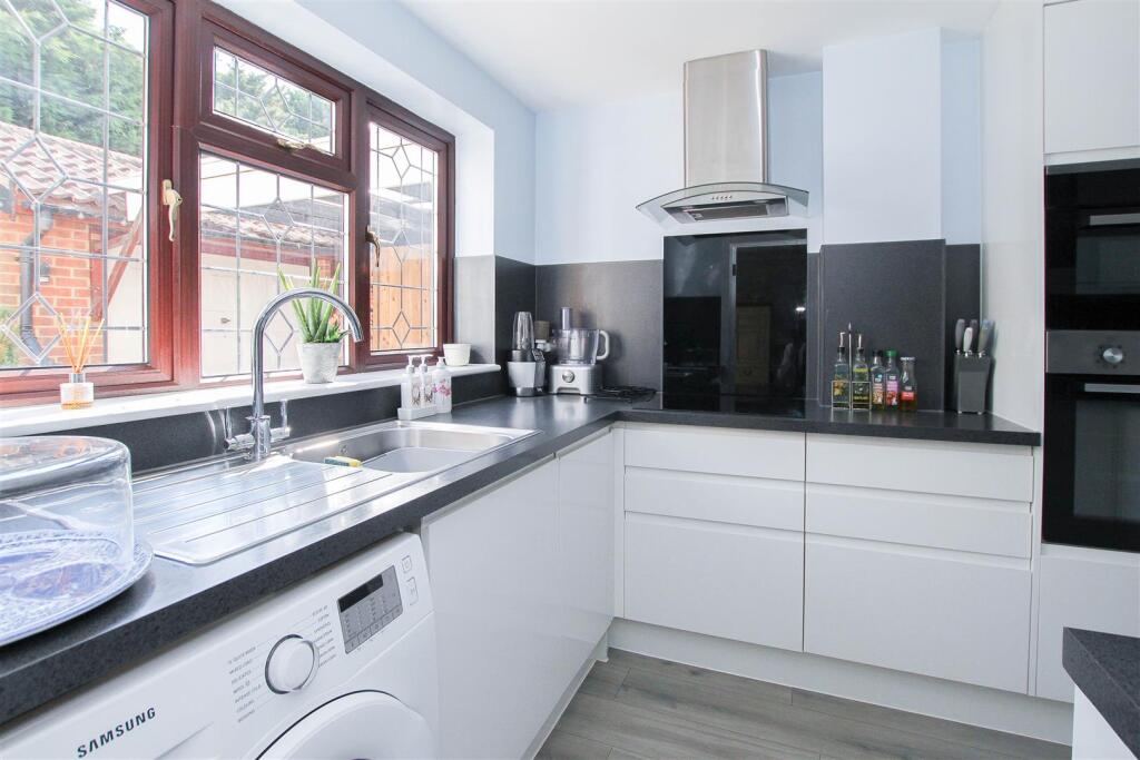 Additional image 10 of Barn Mead, Doddinghurst, Brentwood