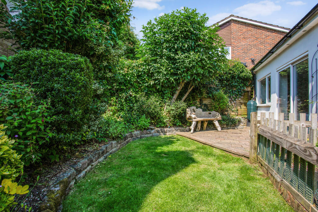 Additional image 16 of Dunedin Drive, Caterham, CR3