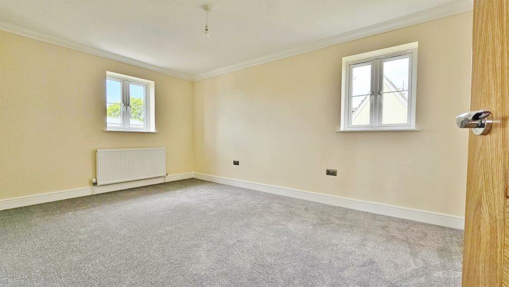 Additional image 26 of Fifth Avenue, Frinton-On-Sea