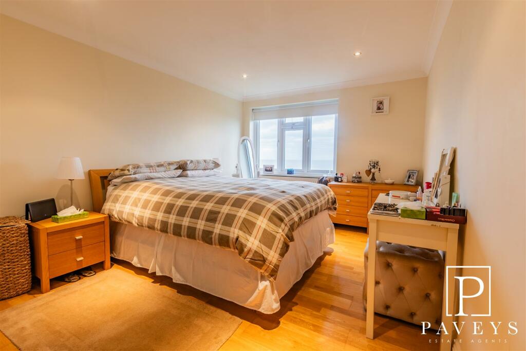 Additional image 14 of Marine Court The Esplanade, Frinton-On-Sea