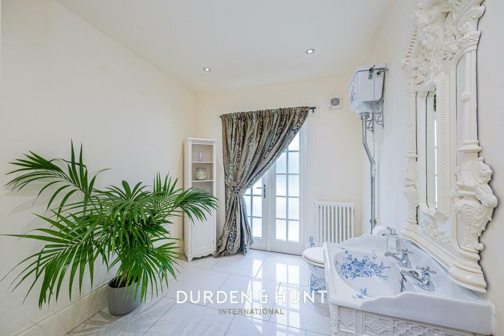 Additional image 12 of Fiddlers Hamlet, Epping, CM16