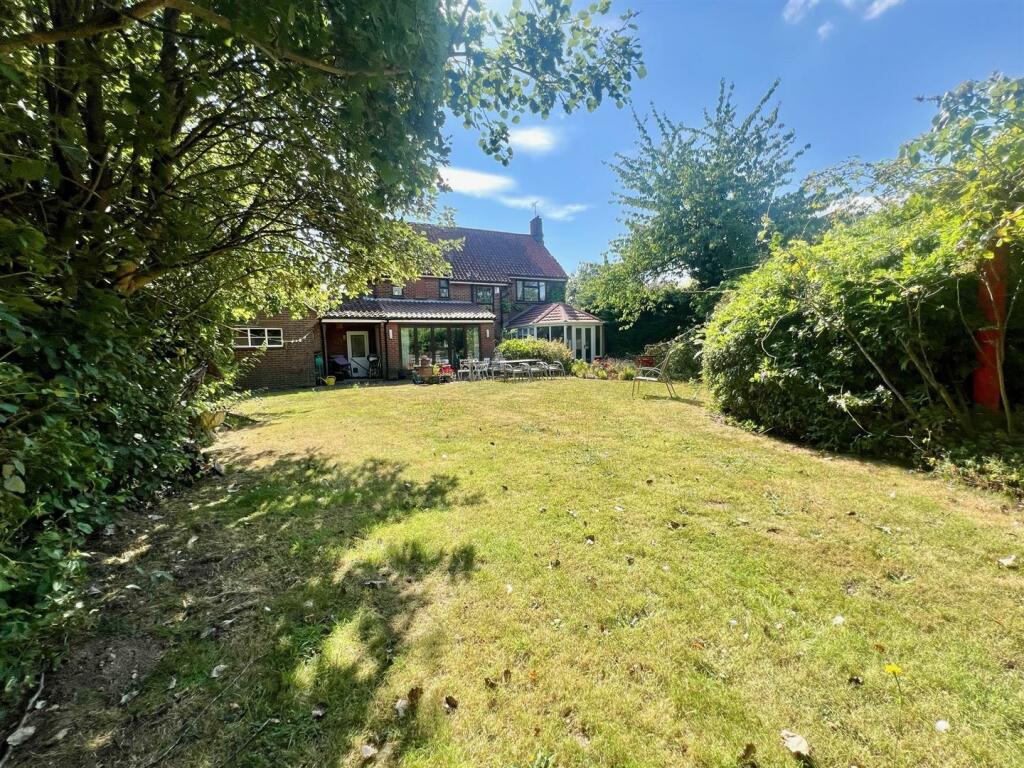 Additional image 31 of Maldon Road, Burnham-On-Crouch