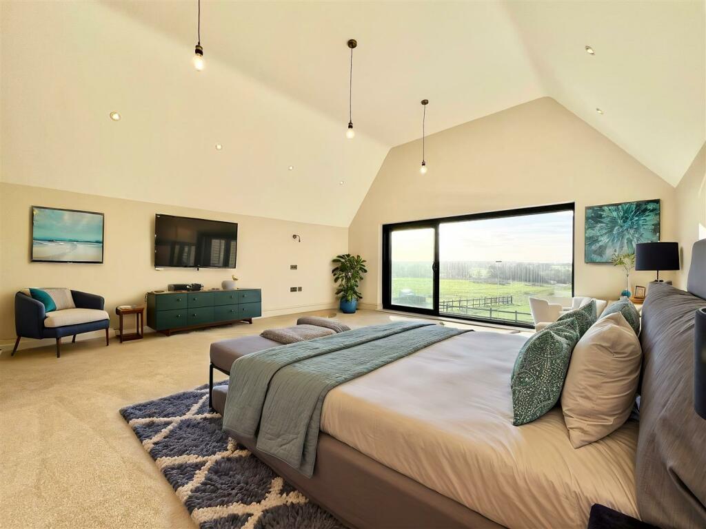 Additional image 13 of Ingatestone Road, Stock