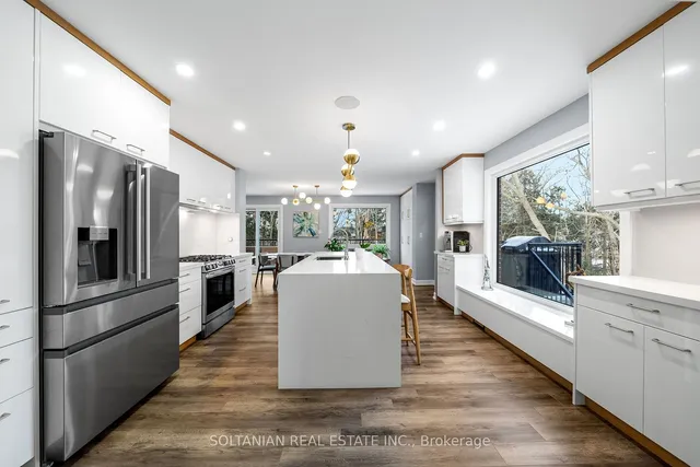 Additional image 6 of 12 Marisa Crt