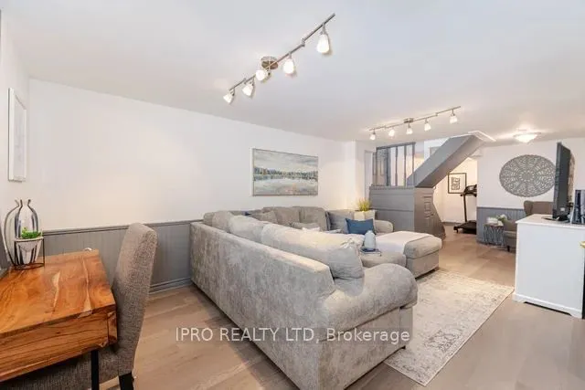 Additional image 22 of 14 Royal Palm Dr