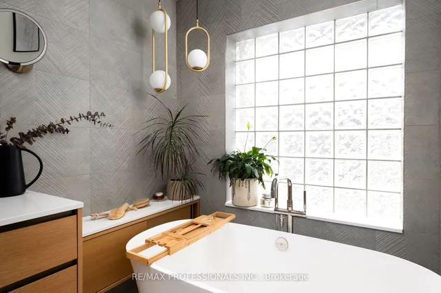 Additional image 23 of 107 The Kingsway