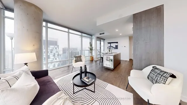 488 University Ave Unit 3307