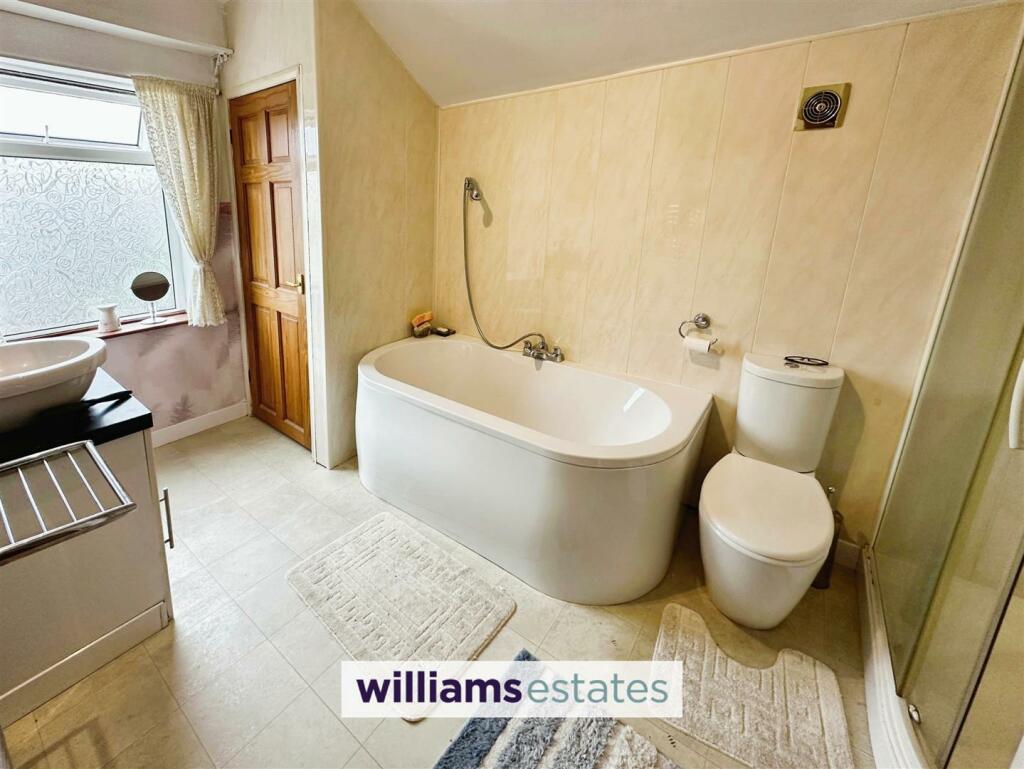 Additional image 12 of Coed-Talon, Mold