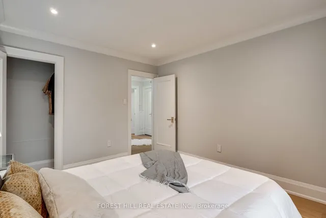 Additional image 29 of 293 Chaplin Cres