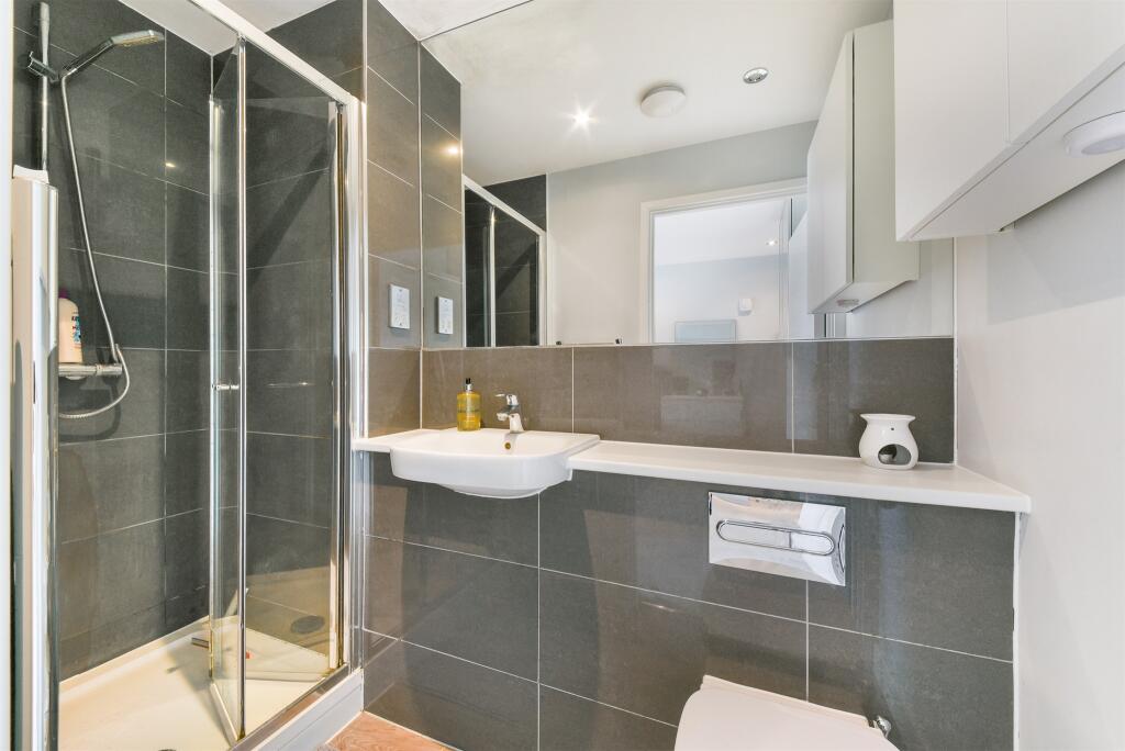 Additional image 6 of Campden Road, South Croydon