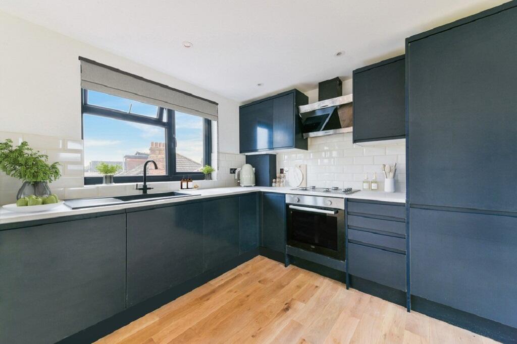 Additional image 5 of Woodland Way, Mitcham