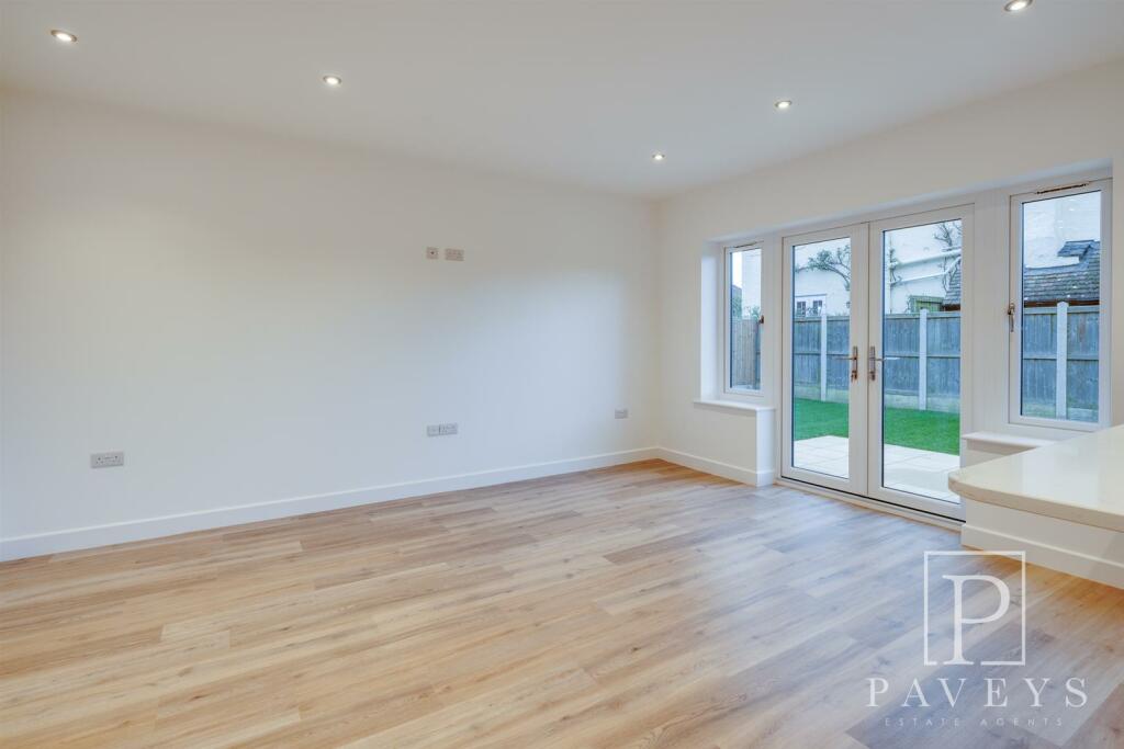 Additional image 10 of Turpins Lane, Kirby Cross, Frinton-On-Sea