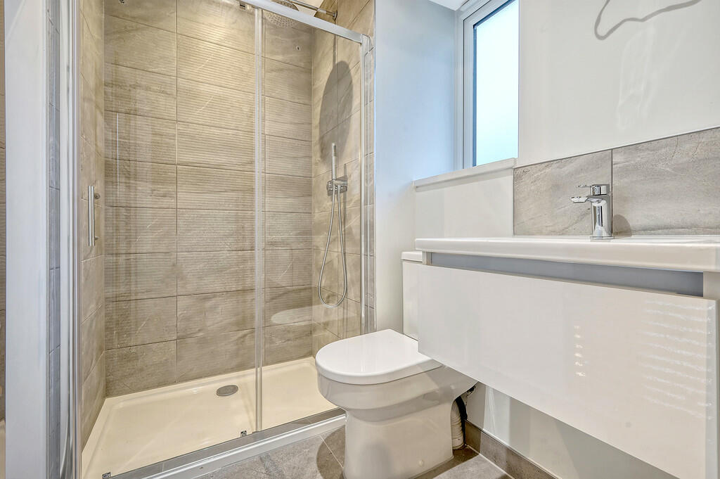 Additional image 12 of Mole Hill Green