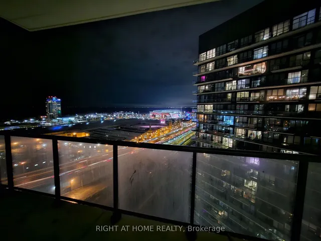 Additional image 24 of 49 East Liberty St Unit 2005