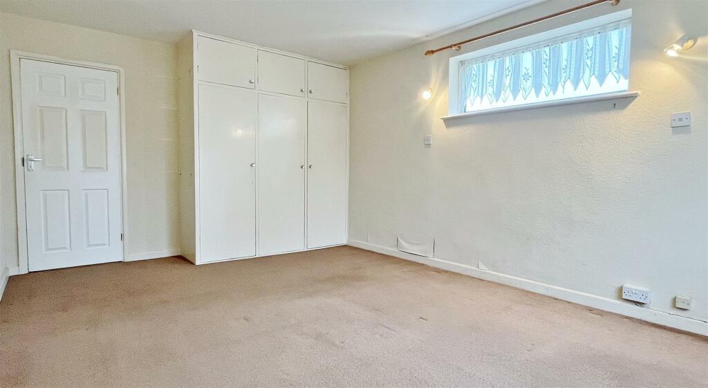 Additional image 9 of Walton Road, Walton-on-the-Naze