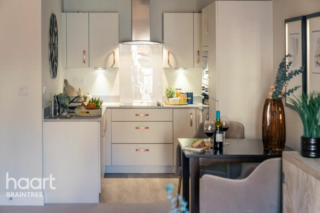 Additional image 5 of High Street, Dunmow