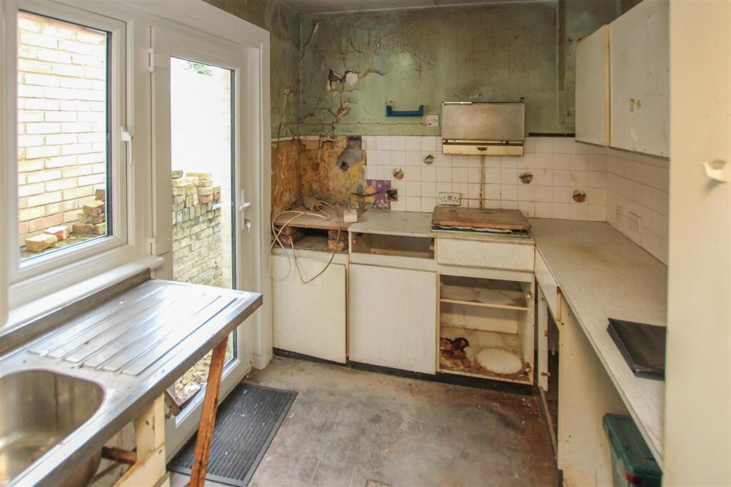 Additional image 4 of Nita Road, Warley, Brentwood