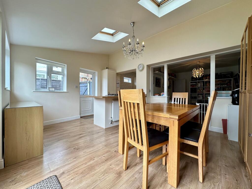 Additional image 6 of Grange Road, Billericay, CM11