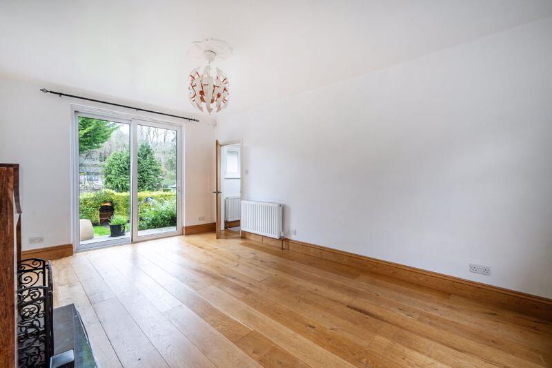 Additional image 5 of Caterham Drive, Coulsdon