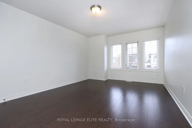 Additional image 23 of 5 MILITARY Cres