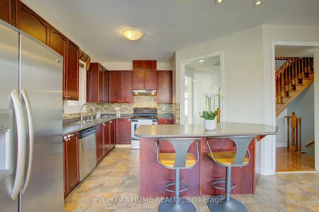 Additional image 15 of 25 Robitaille Dr