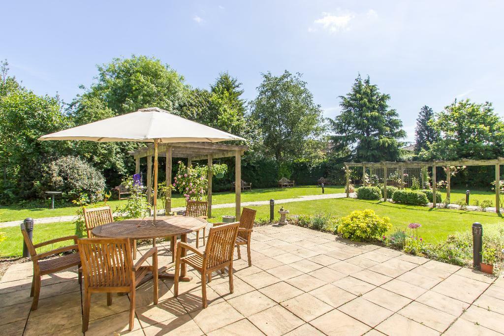 Additional image 16 of 303 Limpsfield Road, Warlingham, CR6 9RL