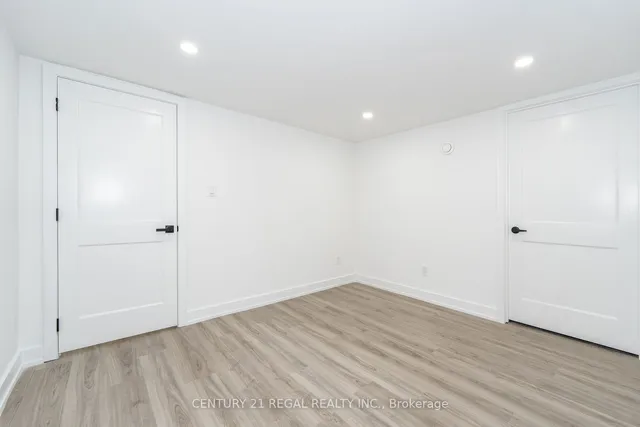 Additional image 33 of 65 Mooregate Ave