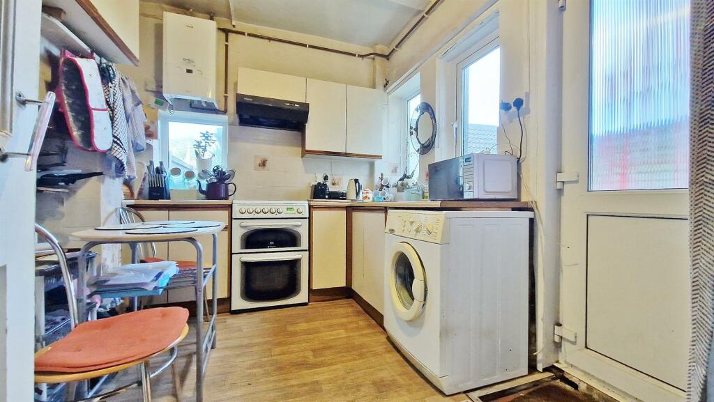 Additional image 5 of Churchfield Road, Walton On The Naze